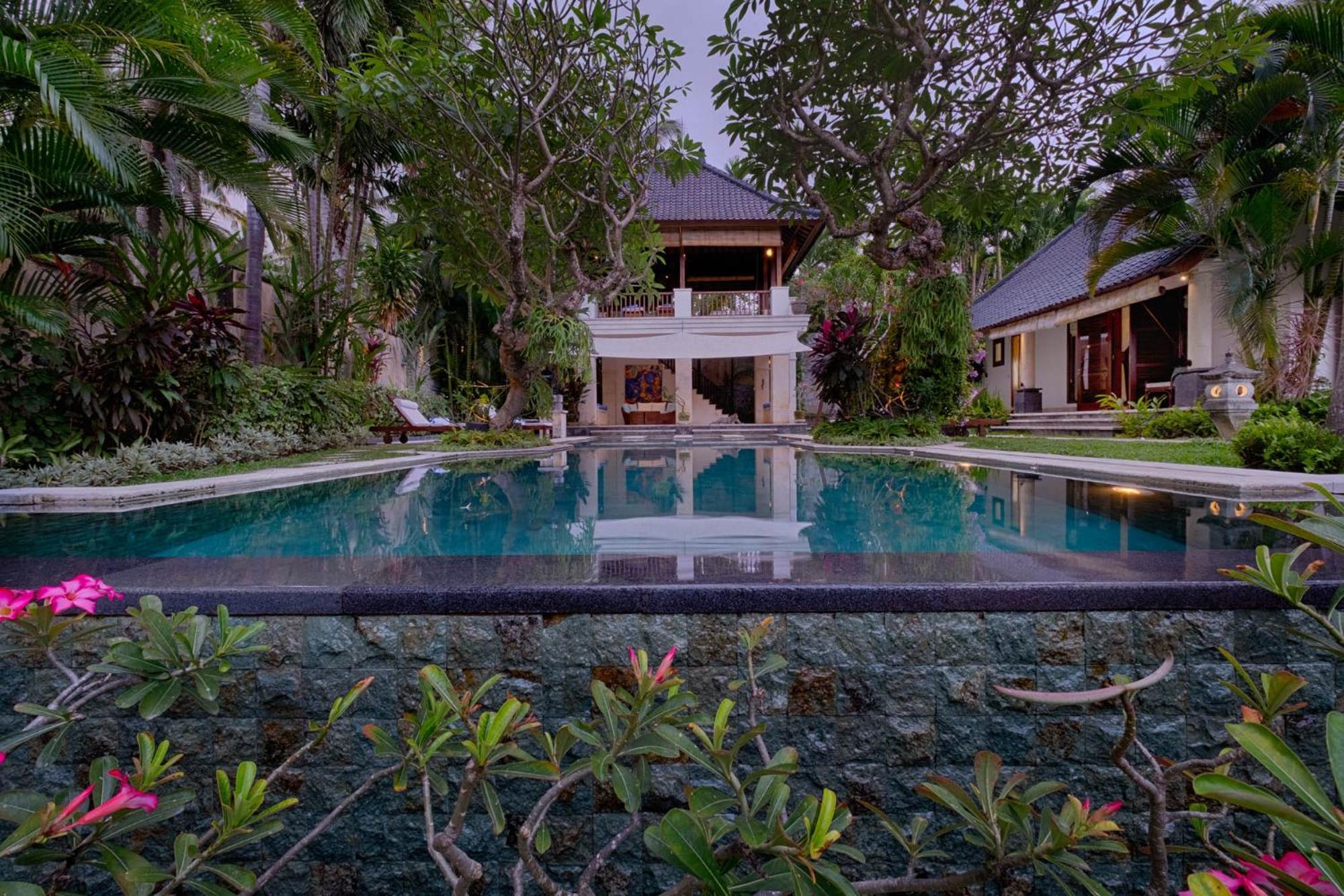 Kutus Kutus Saba Beach Villa Yogyakarta Exterior photo