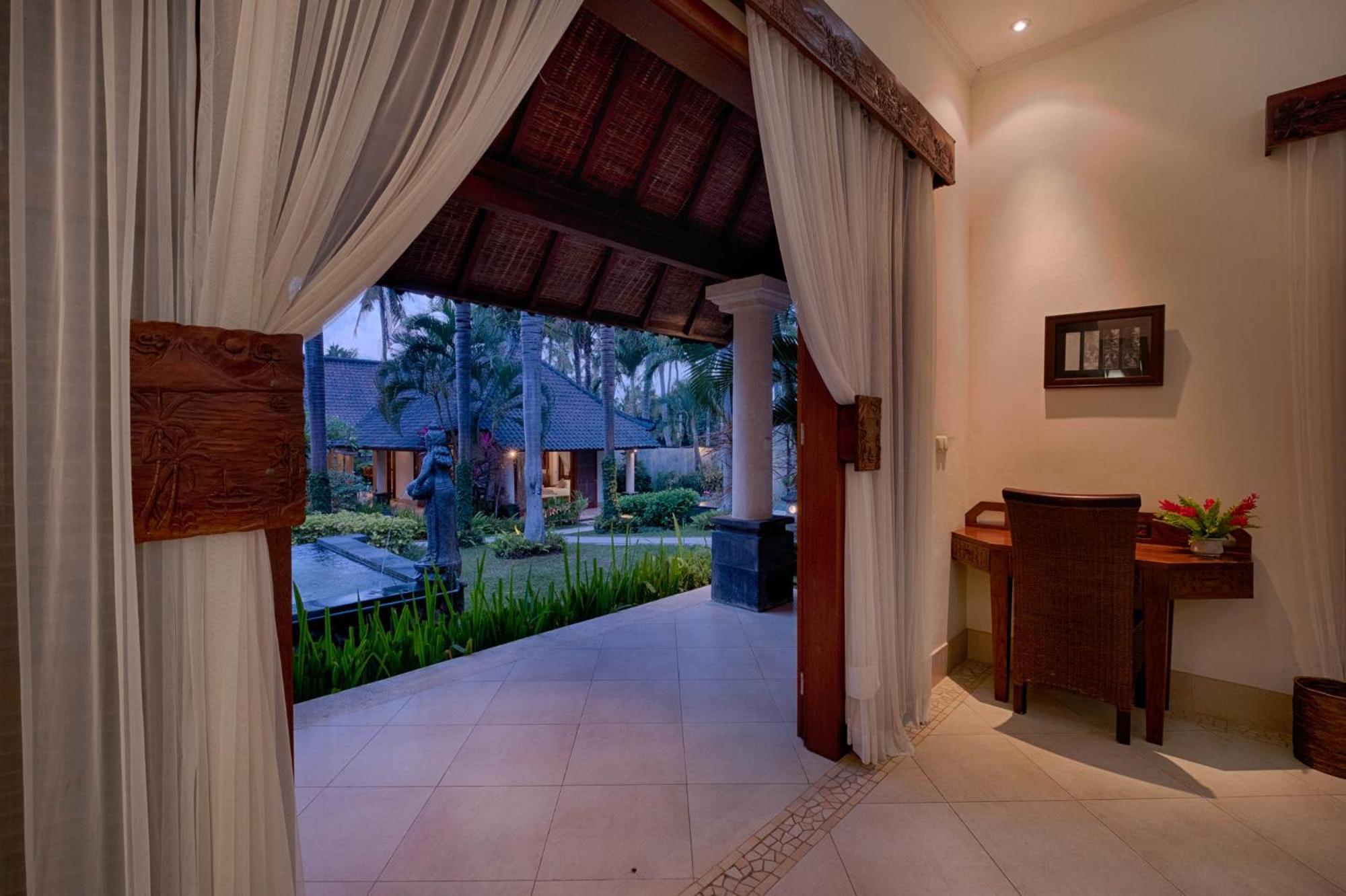 Kutus Kutus Saba Beach Villa Yogyakarta Exterior photo