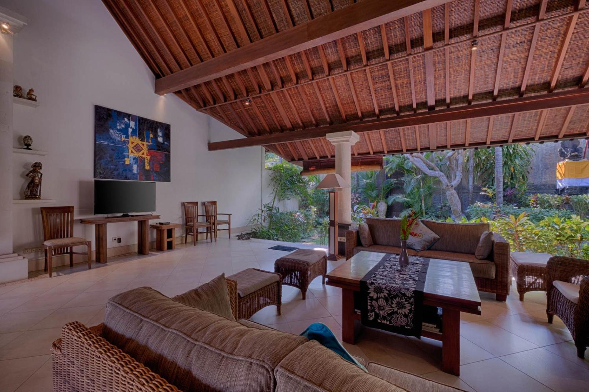 Kutus Kutus Saba Beach Villa Yogyakarta Exterior photo