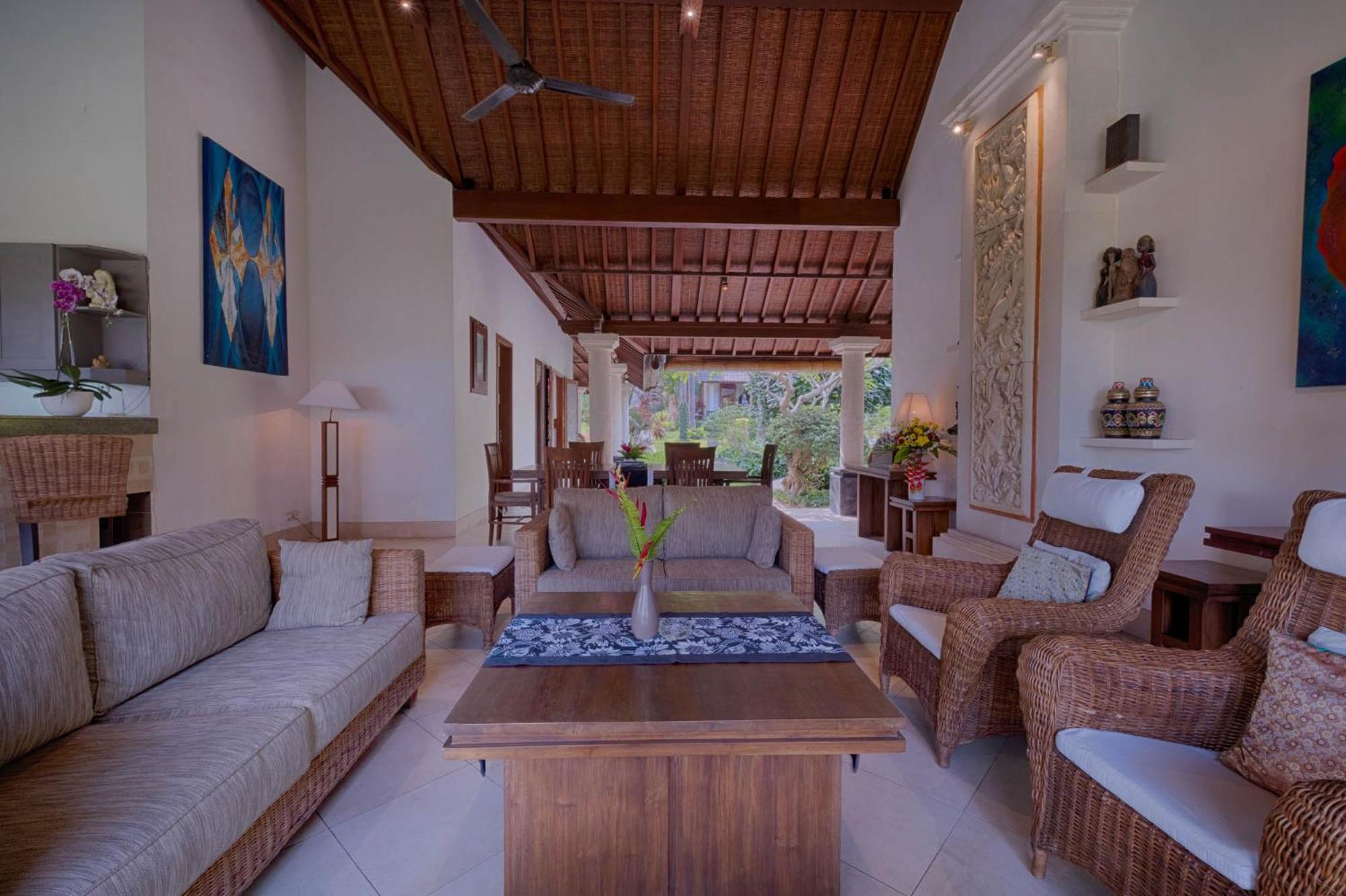 Kutus Kutus Saba Beach Villa Yogyakarta Exterior photo