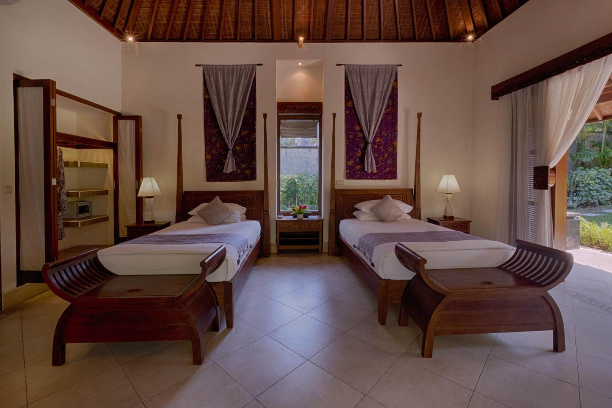 Kutus Kutus Saba Beach Villa Yogyakarta Exterior photo